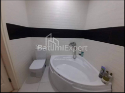 Daire 56 m² Daire - Selima Khimshiashvili, Batumi, Gürcistan