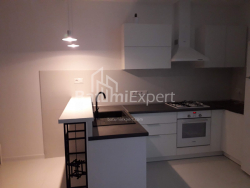 Daire 4-oda 93 m² - Niko Pirosmani, Batumi
