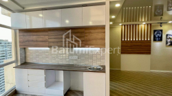 Daire 80 m² Daire - Şalva Inasaridze, Batumi, Gürcistan