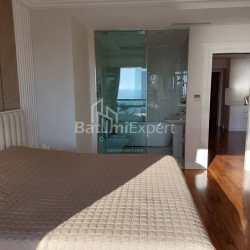 Daire 84 m² Daire - Rustaveli, Batumi, Gürcistan