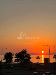 Daire 91 m² Daire - Şerif Khimshiashvili, Batumi, Gürcistan