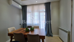Daire 93 m² Daire - Selima Khimshiashvili, Batumi, Gürcistan