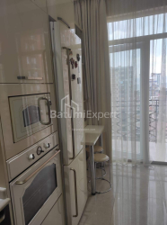 Daire 75 m² Daire - Selima Khimshiashvili, Batumi, Gürcistan