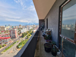 Daire 96.5 m² Daire - Petra Bagrationi, Batumi, Gürcistan