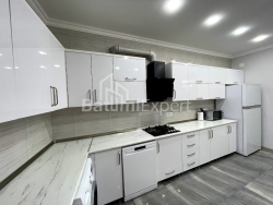 Daire 3-oda 110 m² - Mihail Javakhishvili, Batumi