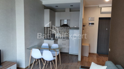 Daire 45.8 m² Daire - Şerif Khimshiashvili, Batumi, Gürcistan