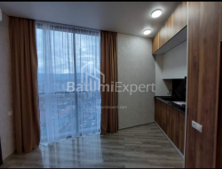 Daire 2-oda 43.5 m² - Kahramanlar Sokağı, Batumi