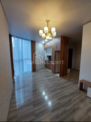 Daire 2-oda 43.5 m² - Kahramanlar Sokağı, Batumi