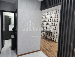 Daire 71.5 m² Daire - Şerif Khimshiashvili, Batumi, Gürcistan