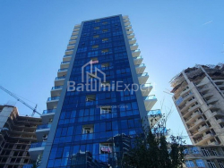 Daire 70 m² Daire - Lech ve Maria Kachinsky, Batumi, Gürcistan