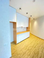 Daire 2-oda 50 m² - Kahramanlar Sokağı, Batumi