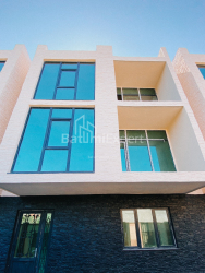 Mesken 9-oda 225 m² - Adlia, Batumi