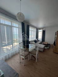 Daire 3-oda 74.8 m² - Lech ve Maria Kachinsky, Batumi