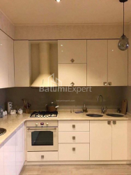 Daire 130.9 m² Daire - Selima Khimshiashvili, Batumi, Gürcistan