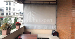 Daire 113 m² Daire - Zviada Gamsahurdia, Batumi, Gürcistan
