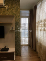 Daire 3-oda 80 m² - Şerif Khimshiashvili, Batumi