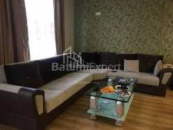 Daire 80 m² Daire - Şerif Khimshiashvili, Batumi, Gürcistan