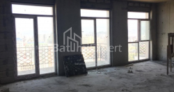 Daire 74.7 m² Daire - Şerif Khimshiashvili, Batumi, Gürcistan