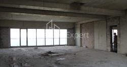 Daire 172.68 m² Daire - Lech ve Maria Kachinsky, Batumi, Gürcistan