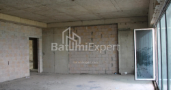 Daire 75.75 m² Daire - Lech ve Maria Kachinsky, Batumi, Gürcistan