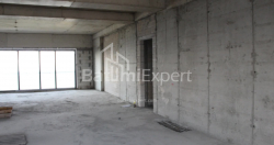 Daire 172.68 m² Daire - Lech ve Maria Kachinsky, Batumi, Gürcistan