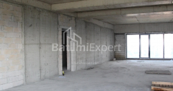 Daire 172.68 m² Daire - Lech ve Maria Kachinsky, Batumi, Gürcistan