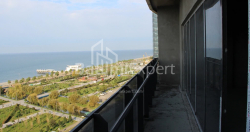 Daire 75.75 m² Daire - Lech ve Maria Kachinsky, Batumi, Gürcistan