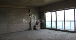 Daire 75.75 m² Daire - Lech ve Maria Kachinsky, Batumi, Gürcistan